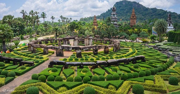 7 Taman Terindah dan Unik di Dunia