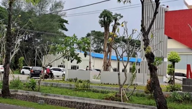 Kontraktor Taman Kantor Mall Sragen Kediri