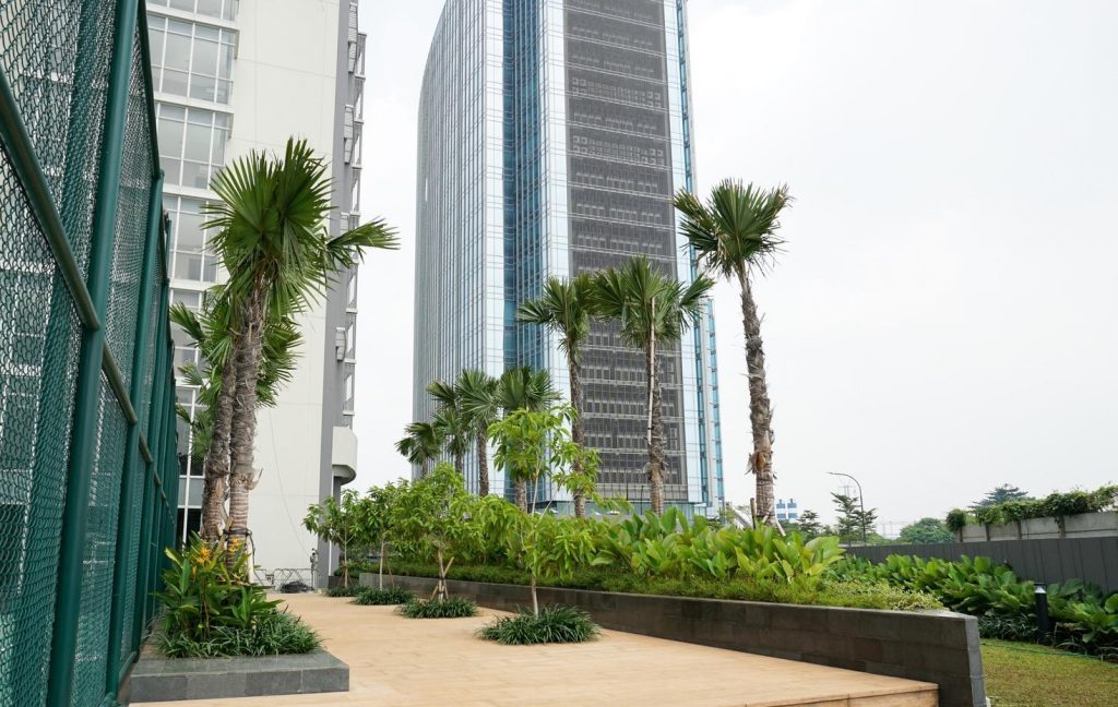 Tukang Tanam Sesuai Desain Arsitek